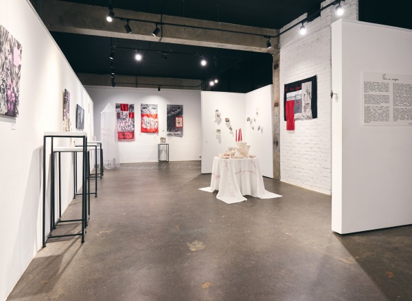 Выставка московской художницы Оксаны Афанасьевой «Файл не найден»