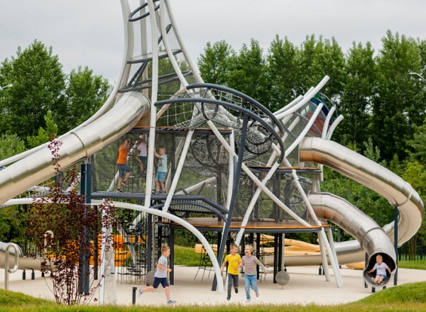 Вебинар «Архитектура детства: как проектировать площадки, в которых ребенок растет» Вебинар «Архитектура детства: как проектировать площадки, в которых ребенок растет»