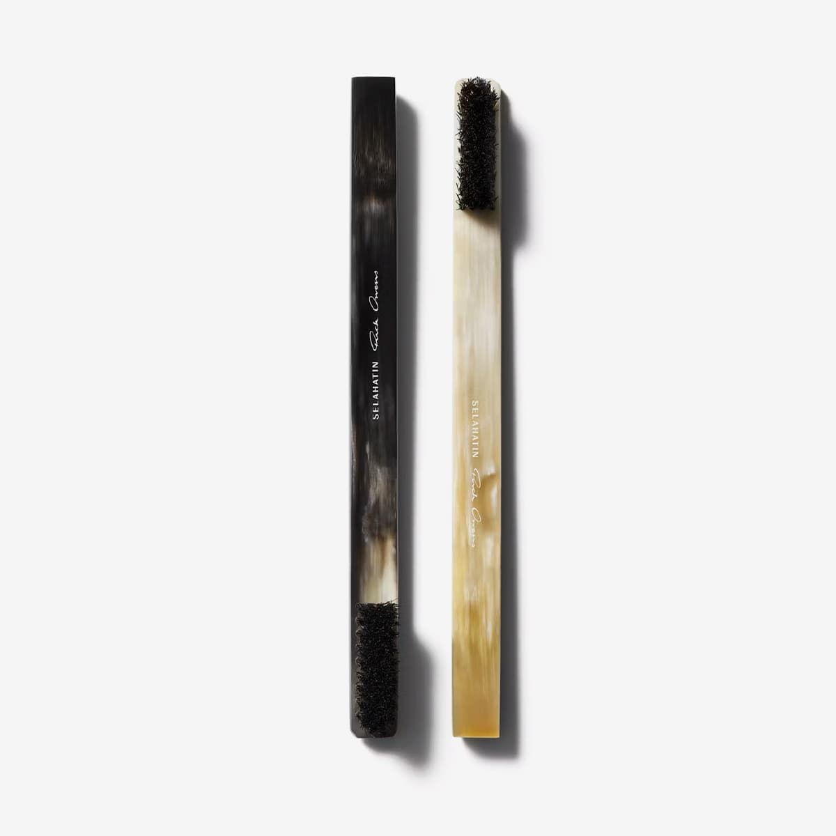 Зубная щетка