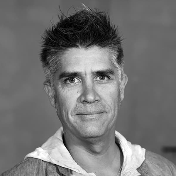 Алехандро Аравена, чилийский архитектор, лауреат Притцкеровской премии, автор предисловия книги