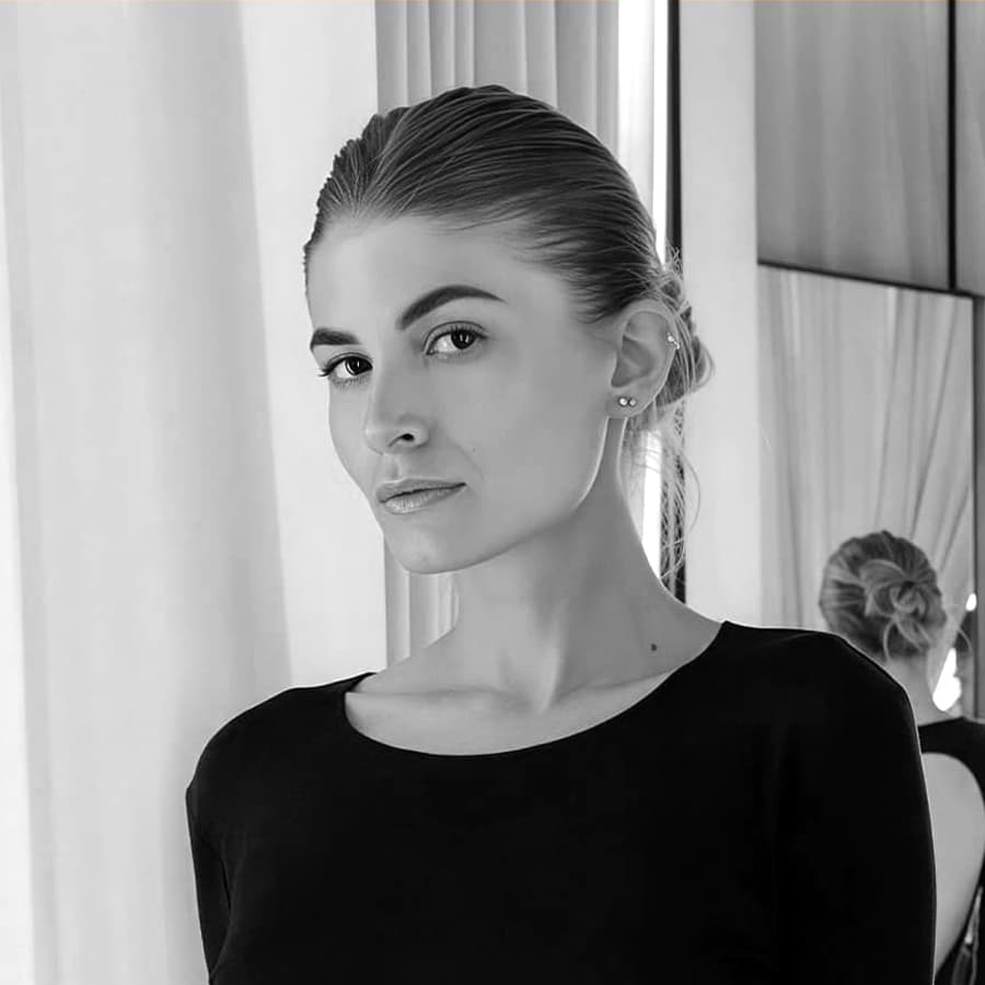 Александра Бурмистрова