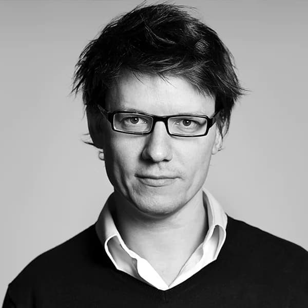 Альваро Каталан де Окон, предметный дизайнер, основатель проекта PET Lamp