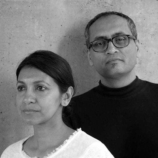 Ниша Мэтью и Сумитро Гхош, архитекторы, основатели студии Mathew & Ghosh Architects