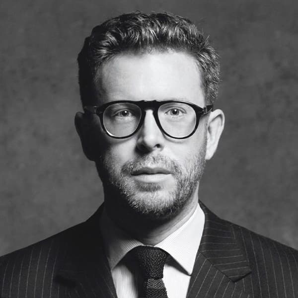 Николас Куллинан, куратор