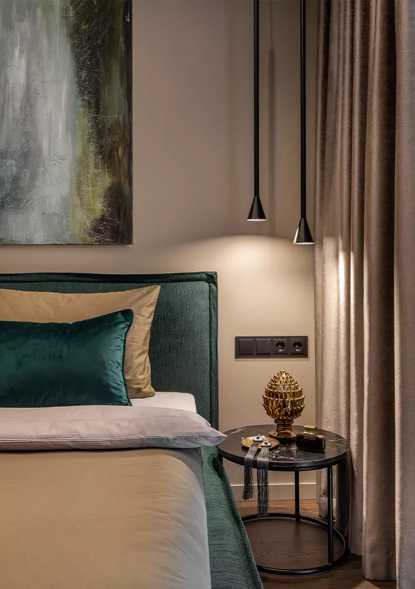 Изумрудные акценты в интерьере квартиры для молодого бизнесмена — проект Ксении Мицкевич