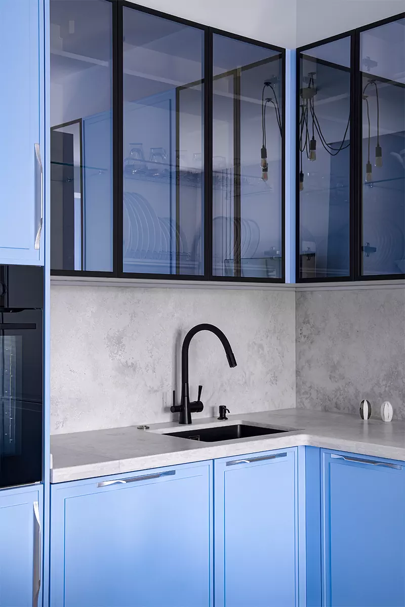 Колоритный интерьер квартиры для молодой девушки — проект Натальи Ливады и Ирины Черкашиной