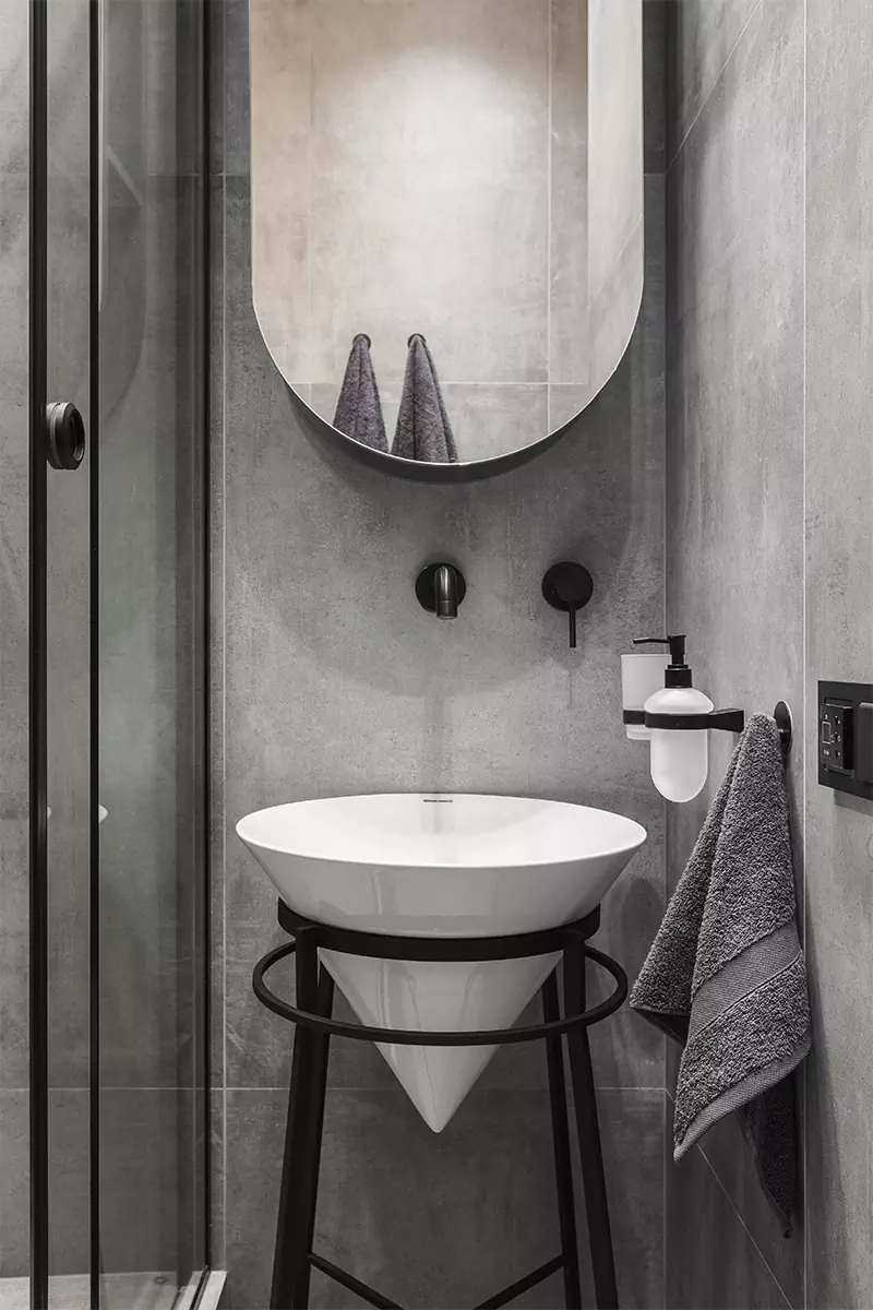 Природные фактуры в интерьере небольшой квартиры под сдачу в аренду — проект Михаила Иванцова