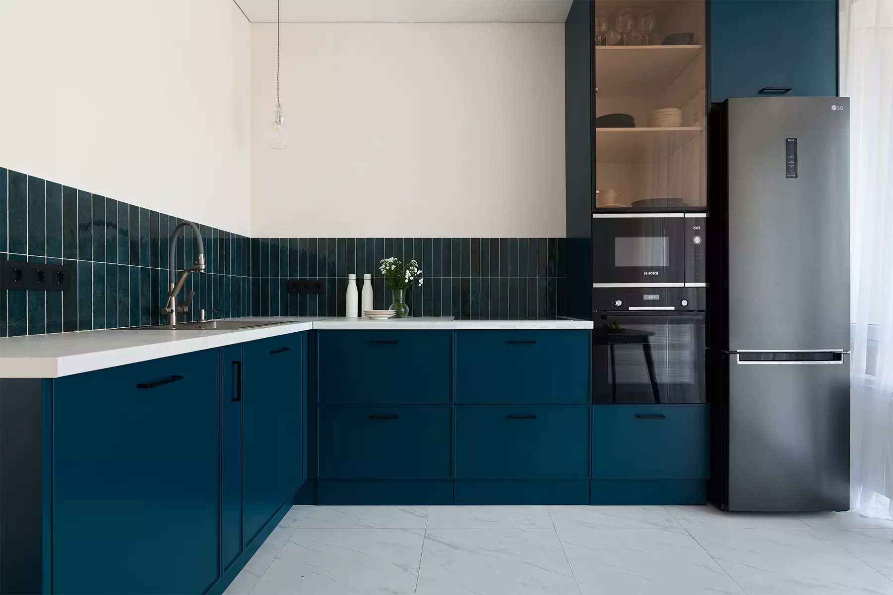 Природные оттенки и функциональные системы хранения в интерьере квартиры для молодой пары — проект Гульнары Алимбаевой и Дилары Байзаковой