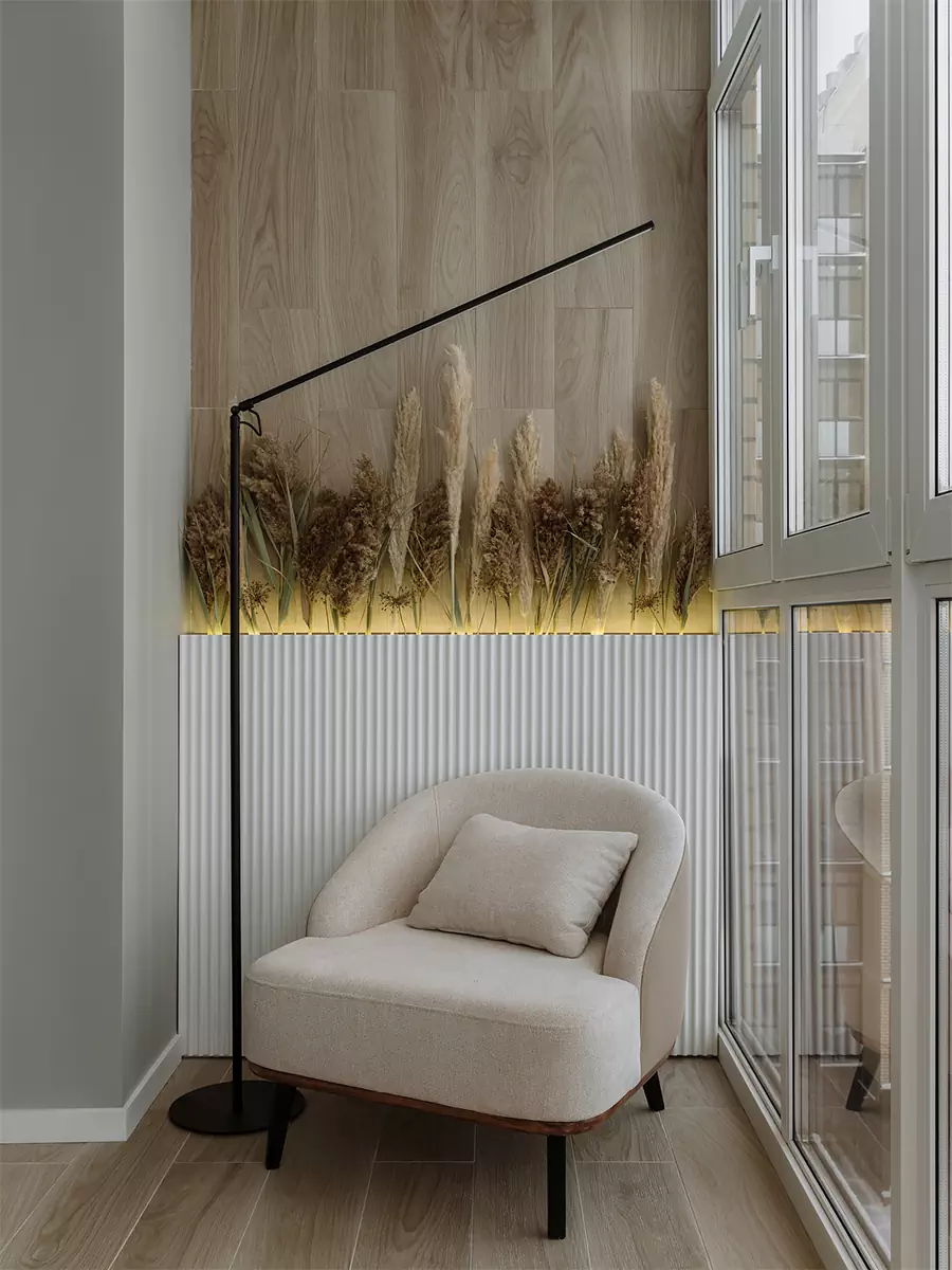 Расслабленная палитра и натуральные материалы в интерьере большой квартиры — проект студии дизайна ROOM