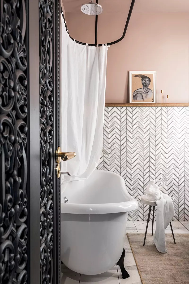 Винтажные детали в интерьере квартиры в дореволюционном доходном доме — проект Кирилла Савченкова и Оксаны Бажиной