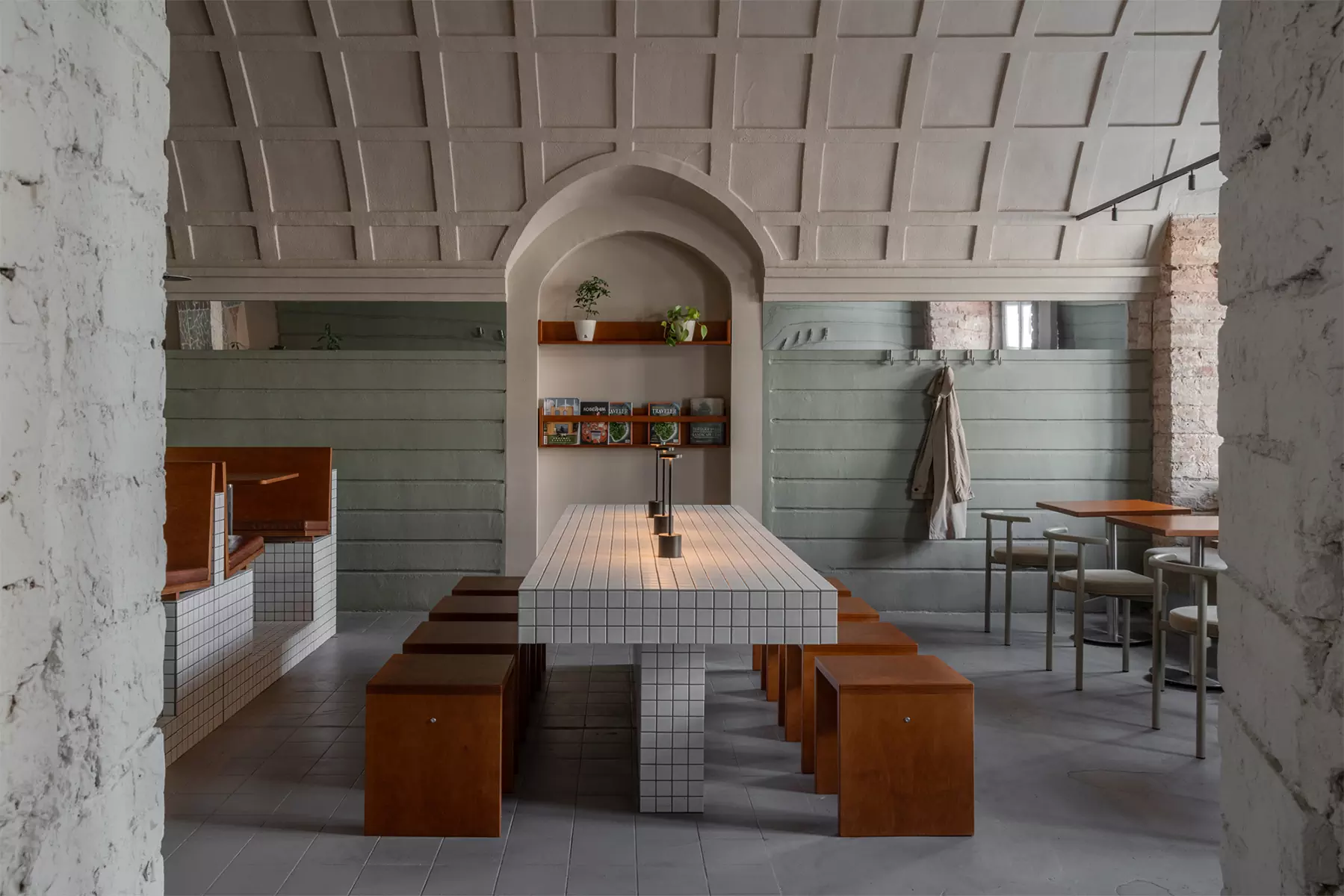 Переосмысление интерьера екатеринбургского кафе – проект дизайн-бюро Zavod11 и Дмитрия Погодина