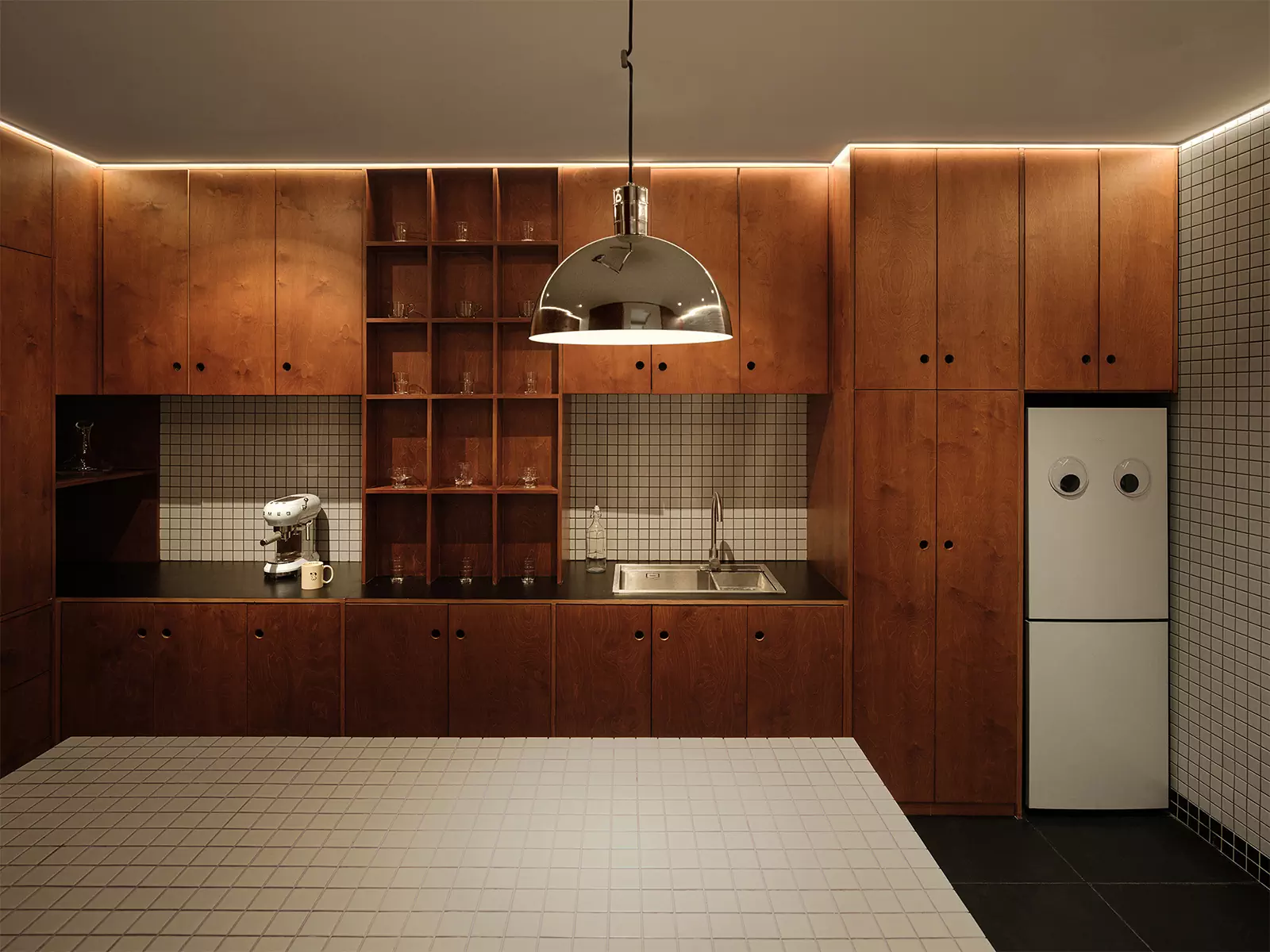 Креативный интерьер офиса китайской дизайн-студии в Куньмине — проект AURORA DESIGN