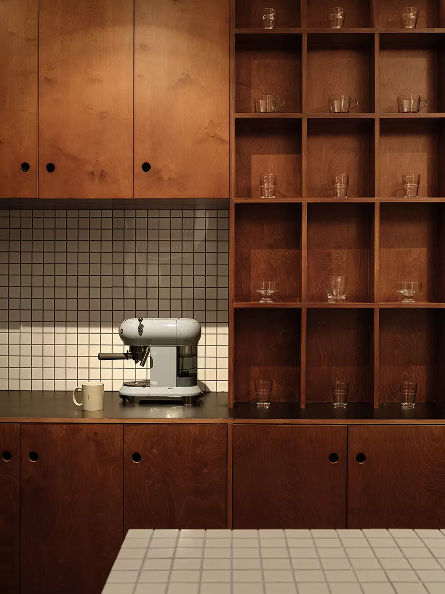 Креативный интерьер офиса китайской дизайн-студии в Куньмине — проект AURORA DESIGN