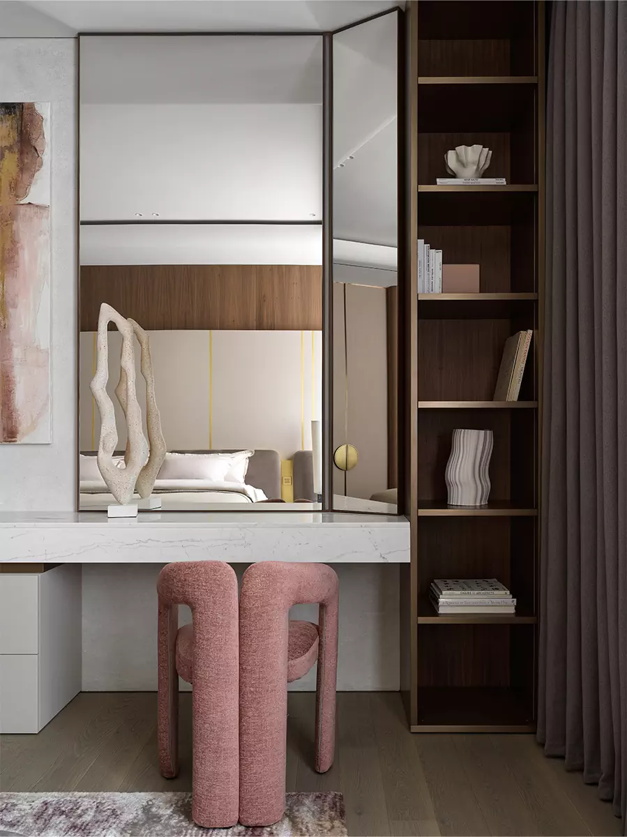 Гибкие формы и природные материалы в интерьере квартиры на Софийской набережной — проект студии Rubleva Design & Architecture