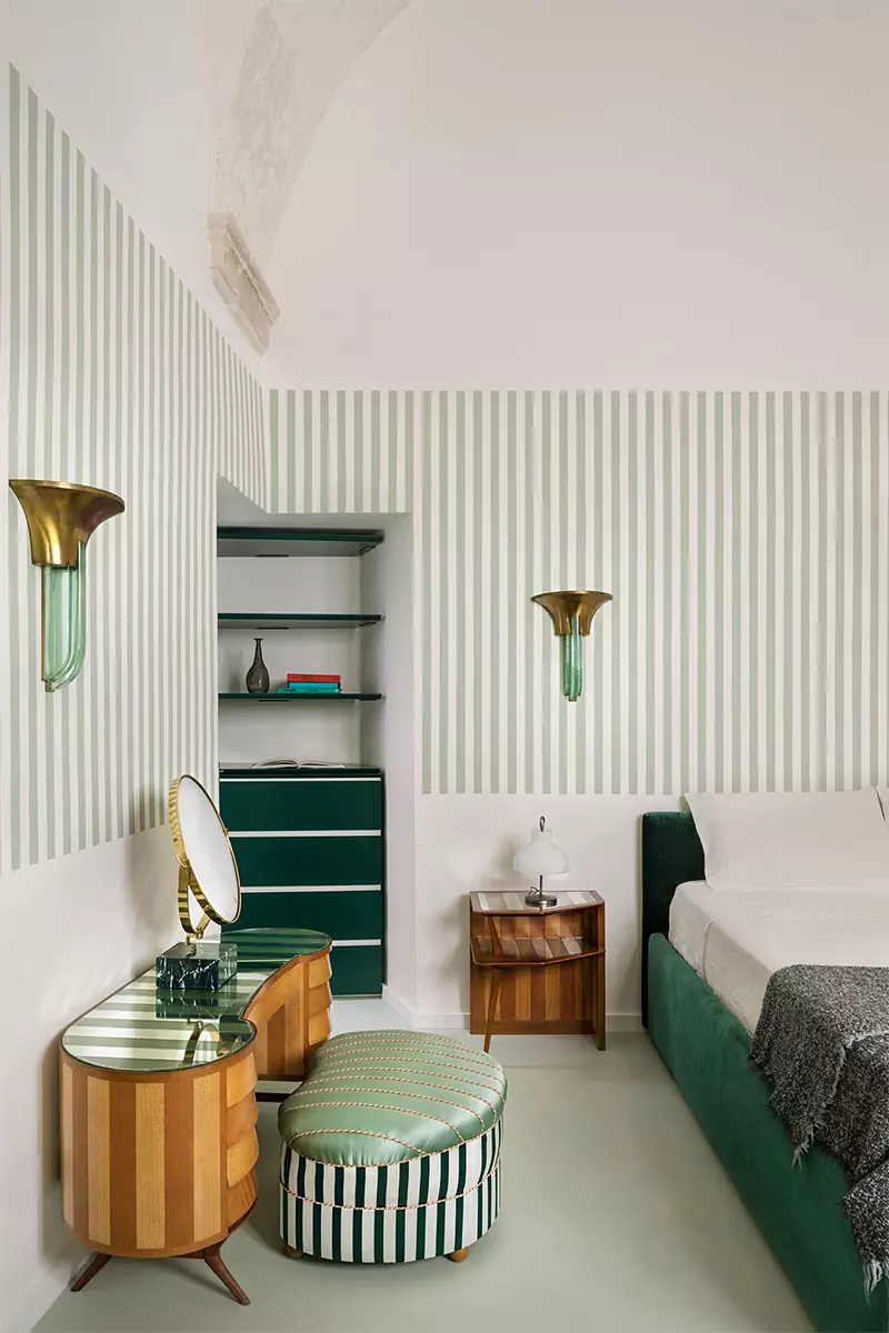 Сюрреалистичный интерьер бутик-отеля в королевском палаццо XIV века — проект Анны-Марии Энсельми