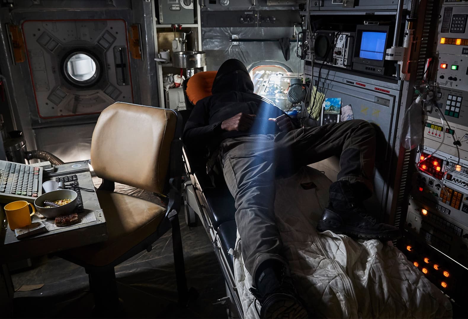 Куртка Deep Sleep Cocoon от Vollebak. Фото: Vollebak