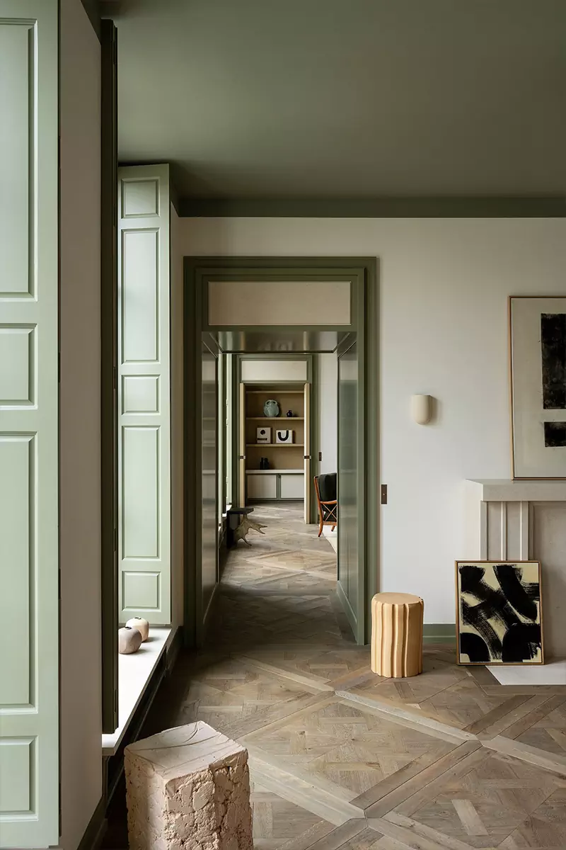 Чарующий микс природных оттенков в интерьере парижской квартиры – проект студии AFTER BACH