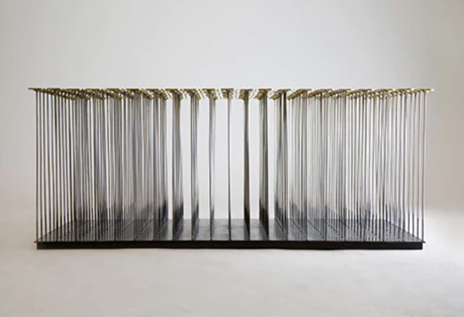 Журнальный столик Dischi. Фото: Christopher Gentner