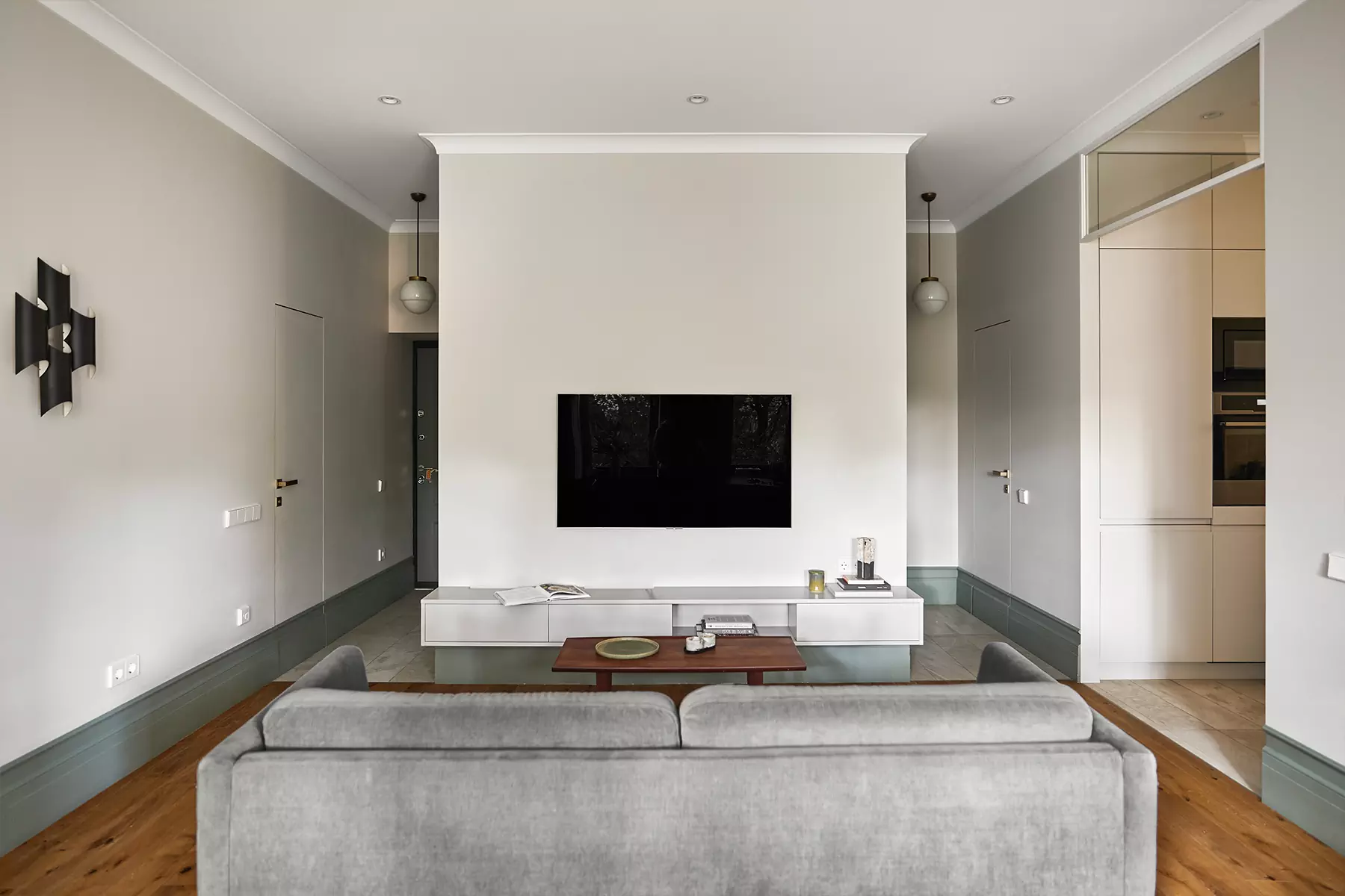 Эклектичный интерьер квартиры для творческой пары с детьми — проект студии DSGN HUB