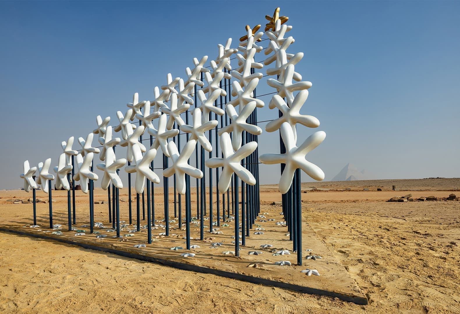 7 инсталляций фестиваля Forever Is Now в Гизе