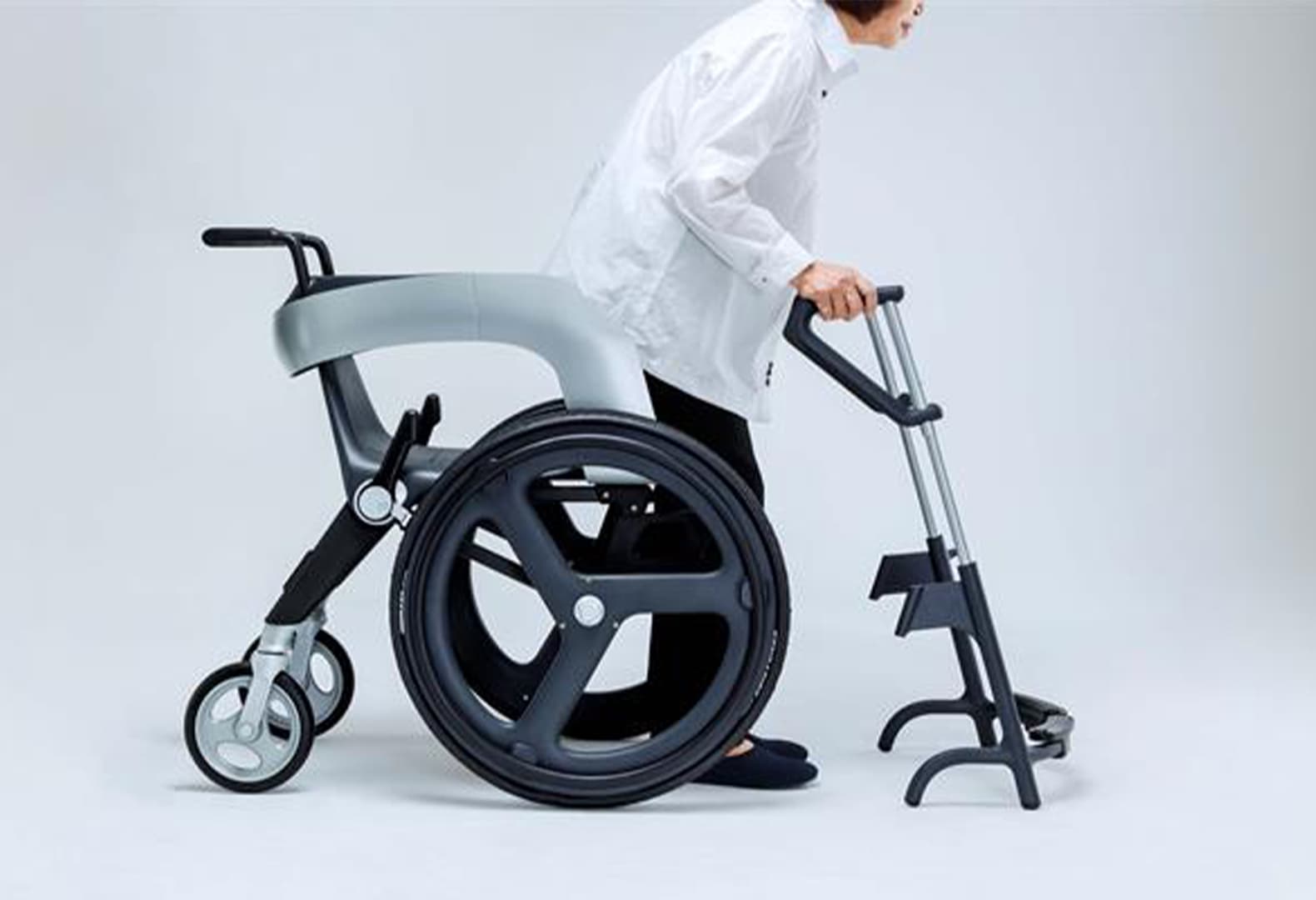 Многофункциональная инвалидная коляска EPICURSUS. Фото: James Dyson Award