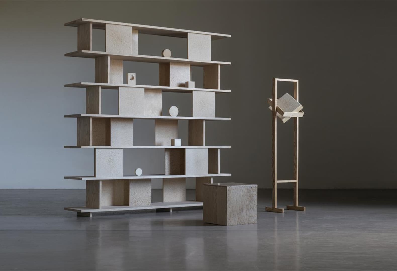 cp!s bookshelf. Фото: crafting plastics! studio