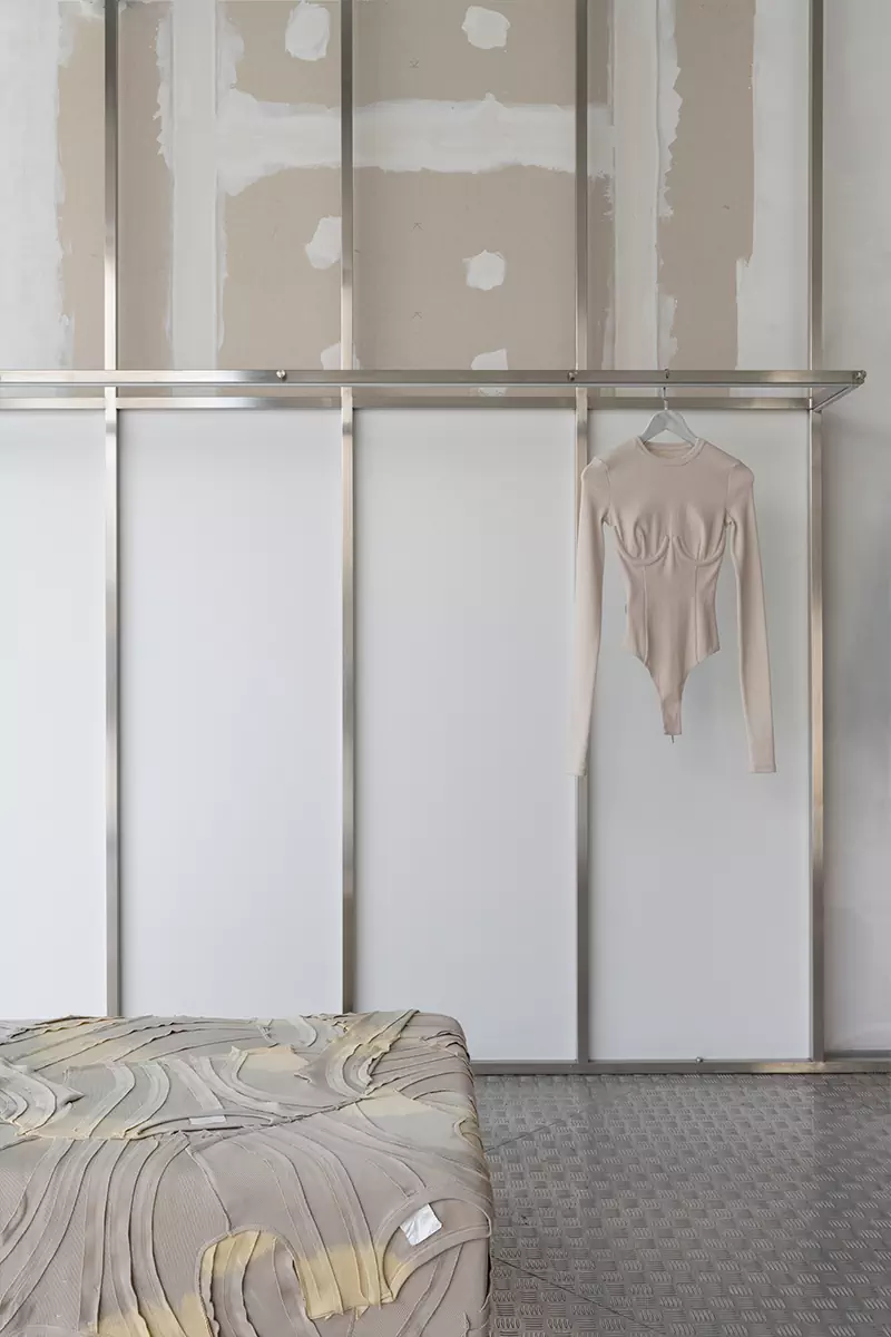 Концептуальный интерьер флагманского магазина в здании газеты «Известия» — проект бюро nao