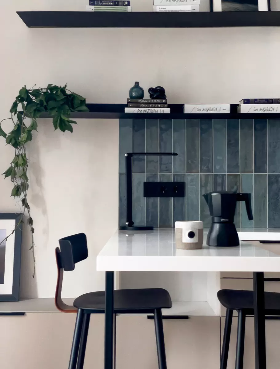 Морские оттенки и трансформируемая мебель в интерьере квартиры площадью 26 квадратных метров — проект Ирины Ващенко