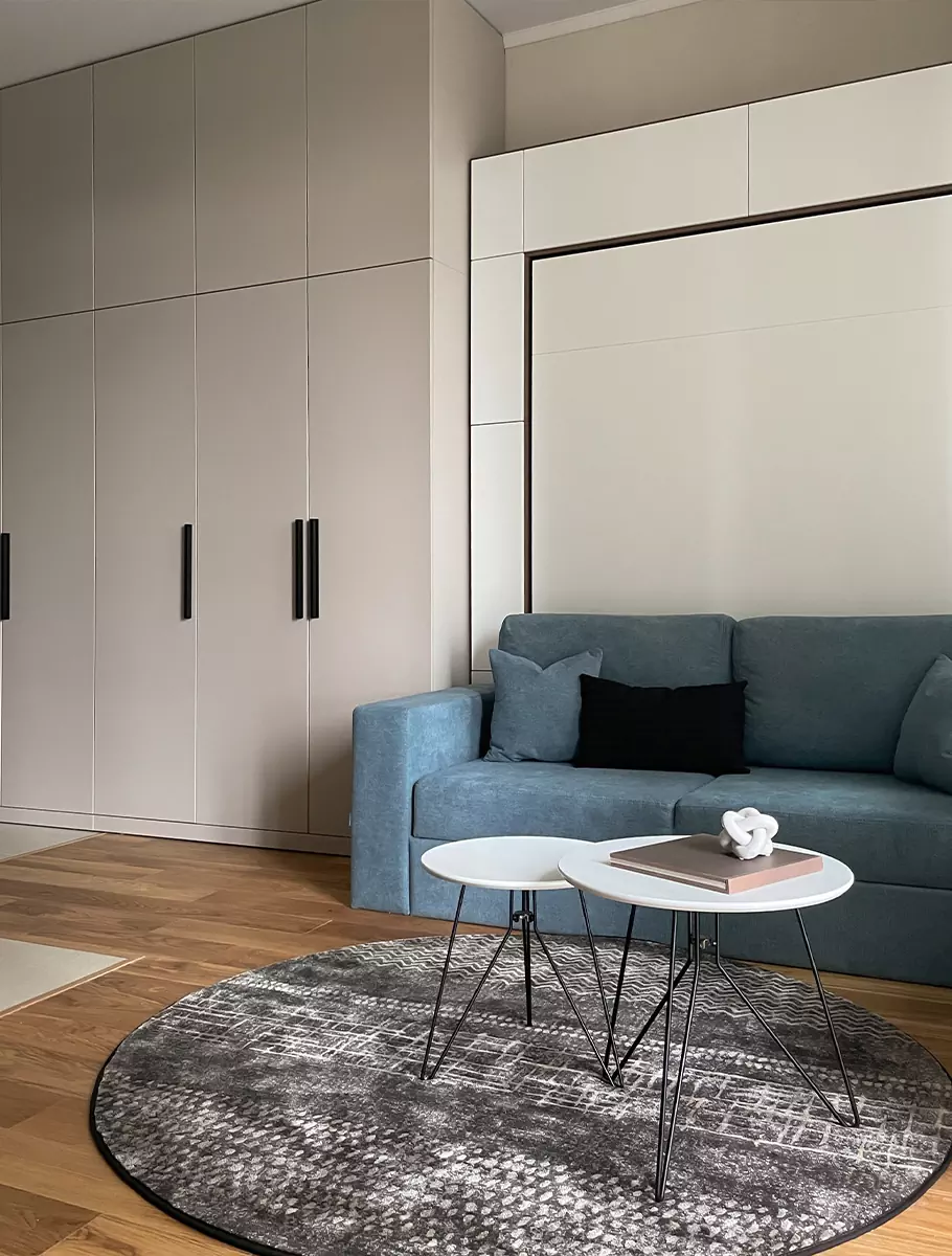 Морские оттенки и трансформируемая мебель в интерьере квартиры площадью 26 квадратных метров — проект Ирины Ващенко