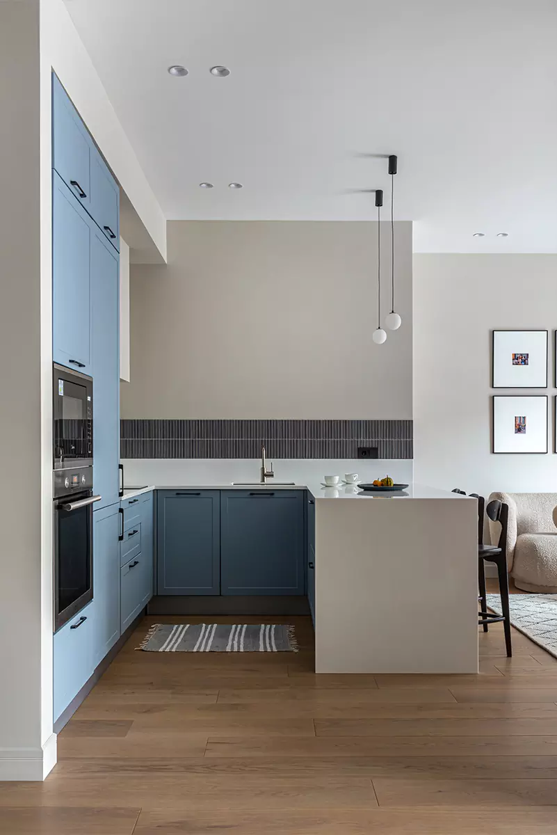 Пастельные тона и мягкие формы в интерьере квартиры для семьи с детьми — проект Анны и Дмитрия Коробко