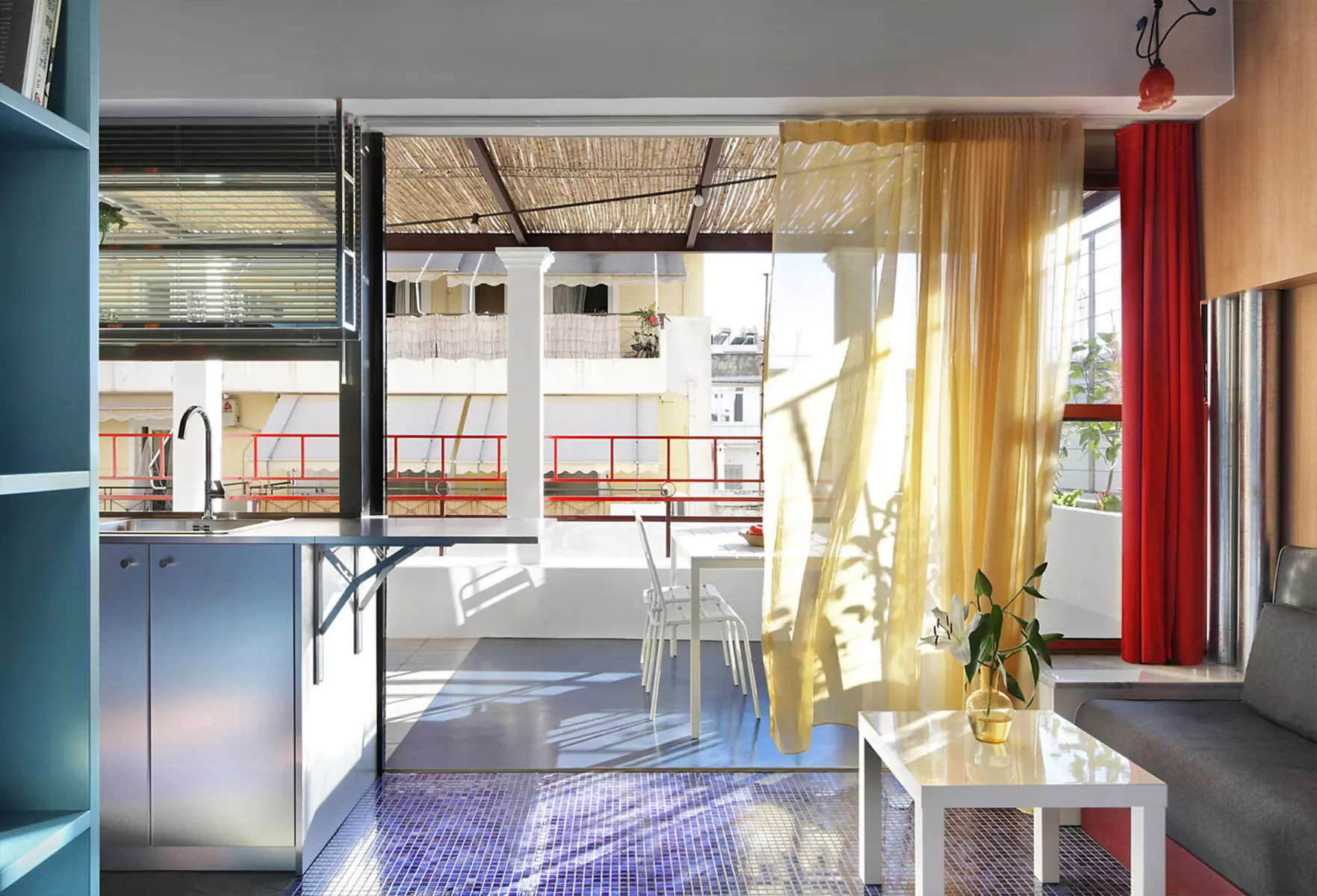 Интерьер эклектичной квартиры площадью 22 квадратных метра для тех человек — проект студии Point Supreme