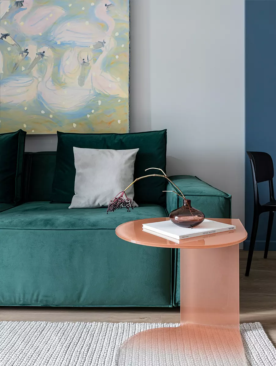 Воздушный и полный света интерьер квартиры с цветовыми акцентами — проект Анастасии Гончаровой