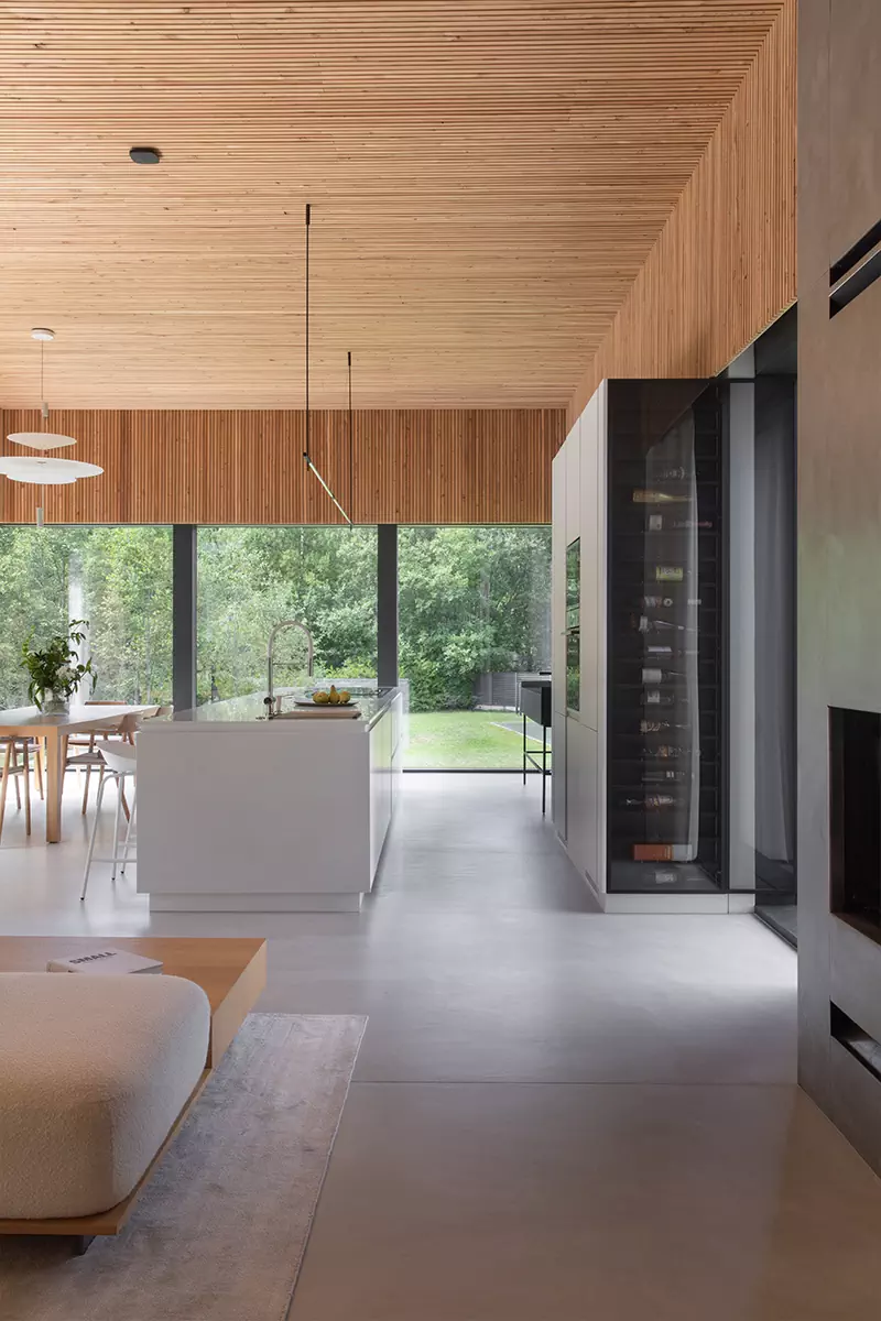 Дом мечты для архитектора: элегантный интерьер коттеджа в природных тонах — проект студии ZROBIM architects