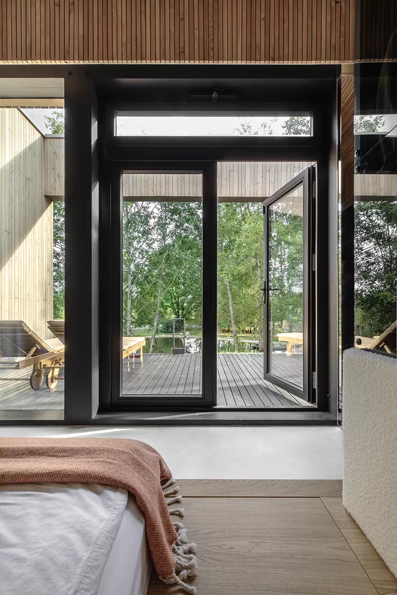 Дом мечты для архитектора: элегантный интерьер коттеджа в природных тонах — проект студии ZROBIM architects