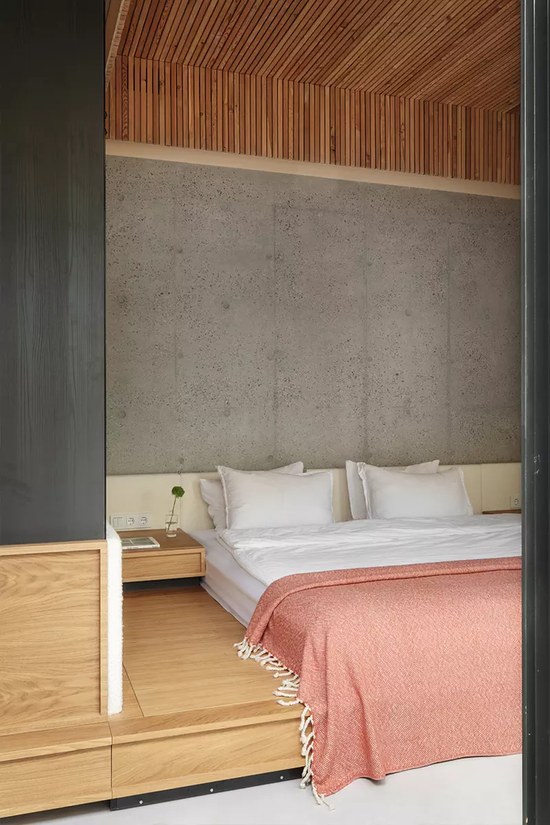 Дом мечты для архитектора: элегантный интерьер коттеджа в природных тонах — проект студии ZROBIM architects