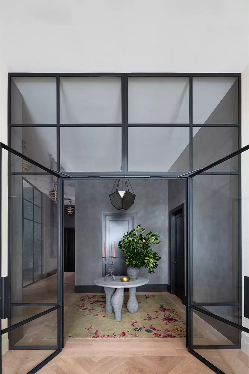 Нарядный интерьер гостиничного комплекса в здании первого лондонского универмага — проект Келли Бехан