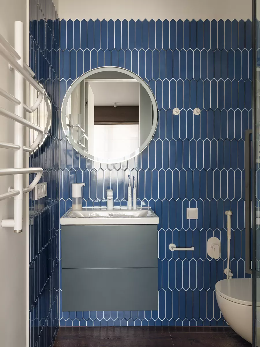 Строгий интерьер семейной квартиры, вдохновленный сюжетами японских гравюр – проект Дарьи Старцевой