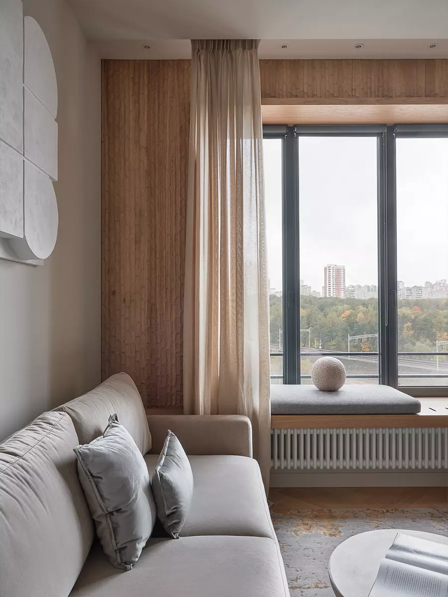 Микс простых форм и сложных фактур в интерьере квартиры для молодой девушки — проект Екатерины Бобровой