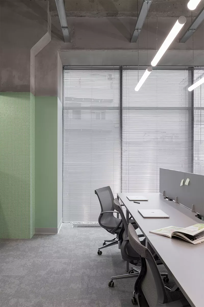 Сдержанный интерьер офиса компании по подбору персонала — проект студии PETIT BÜRO