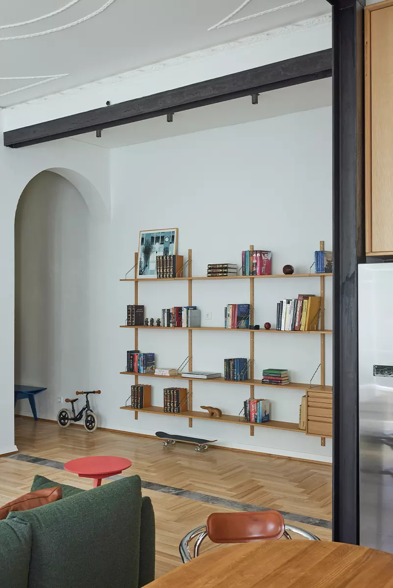 Исторические отсылки и искусство в интерьере литовской квартиры — проект студии Plazma Architecture