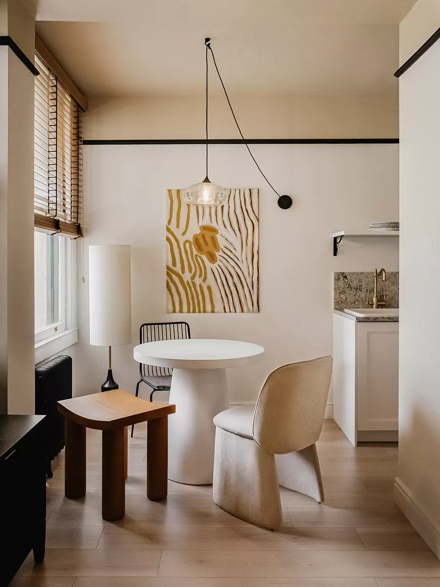 Теплый интерьер небольшой студии в солнечной Калифорнии — проект bravo.bureau