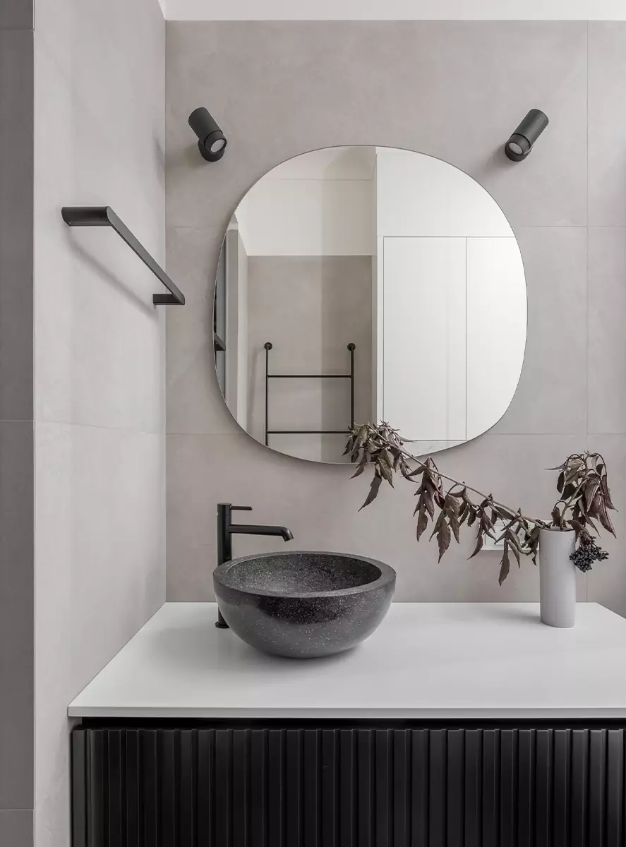 Черно-белые контрасты в интерьере квартиры на Кутузовском проспекте — проект студии ARDdesign