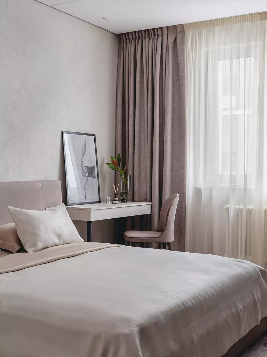 Сложные оттенки и продуманные световые сценарии в интерьере квартиры для большой семьи — проект Виталия Мясникова