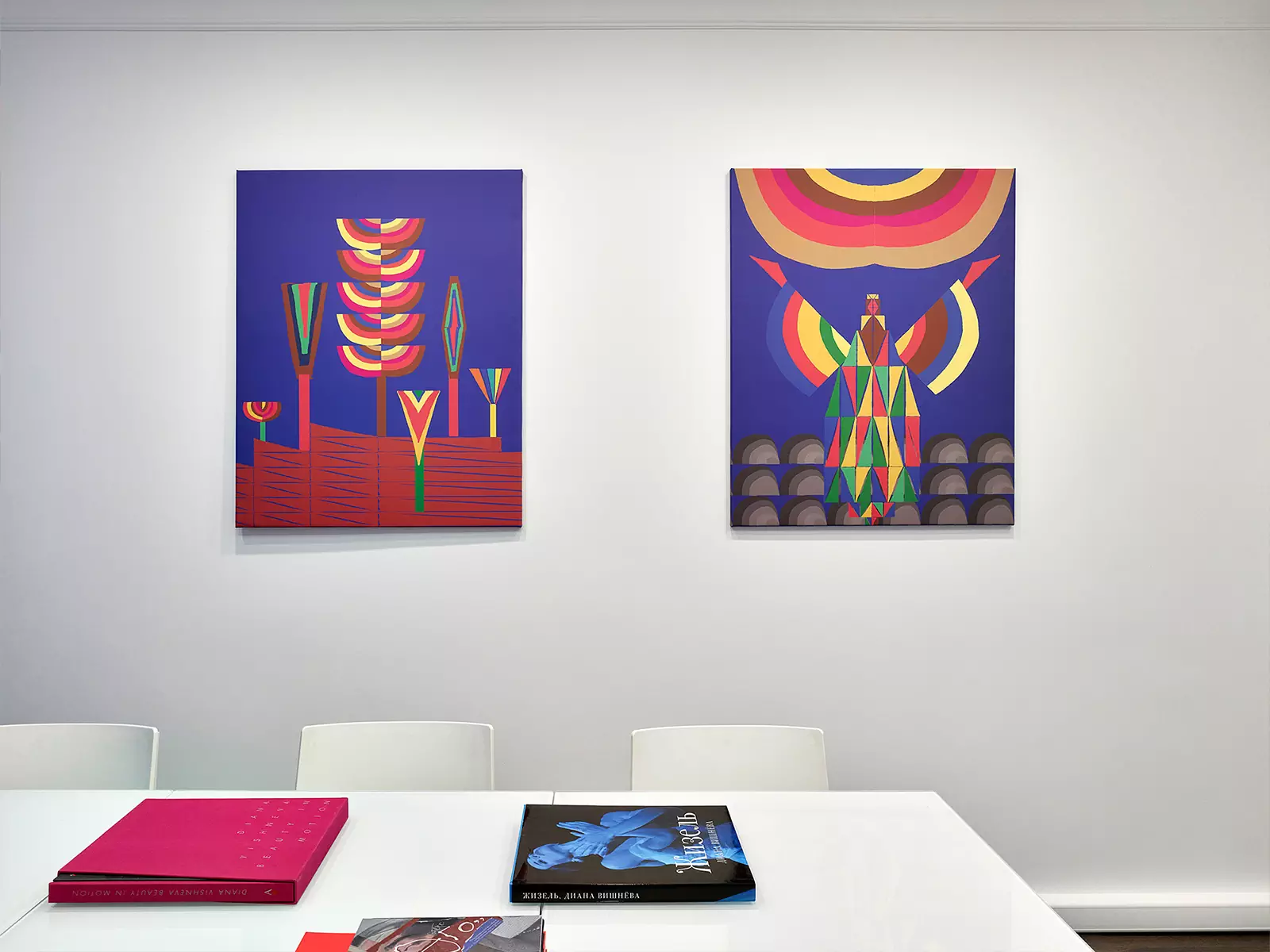 Фирменные цвета и паттерны в креативном интерьере офиса команды хореографического фестиваля — проект Екатерины Владимировой