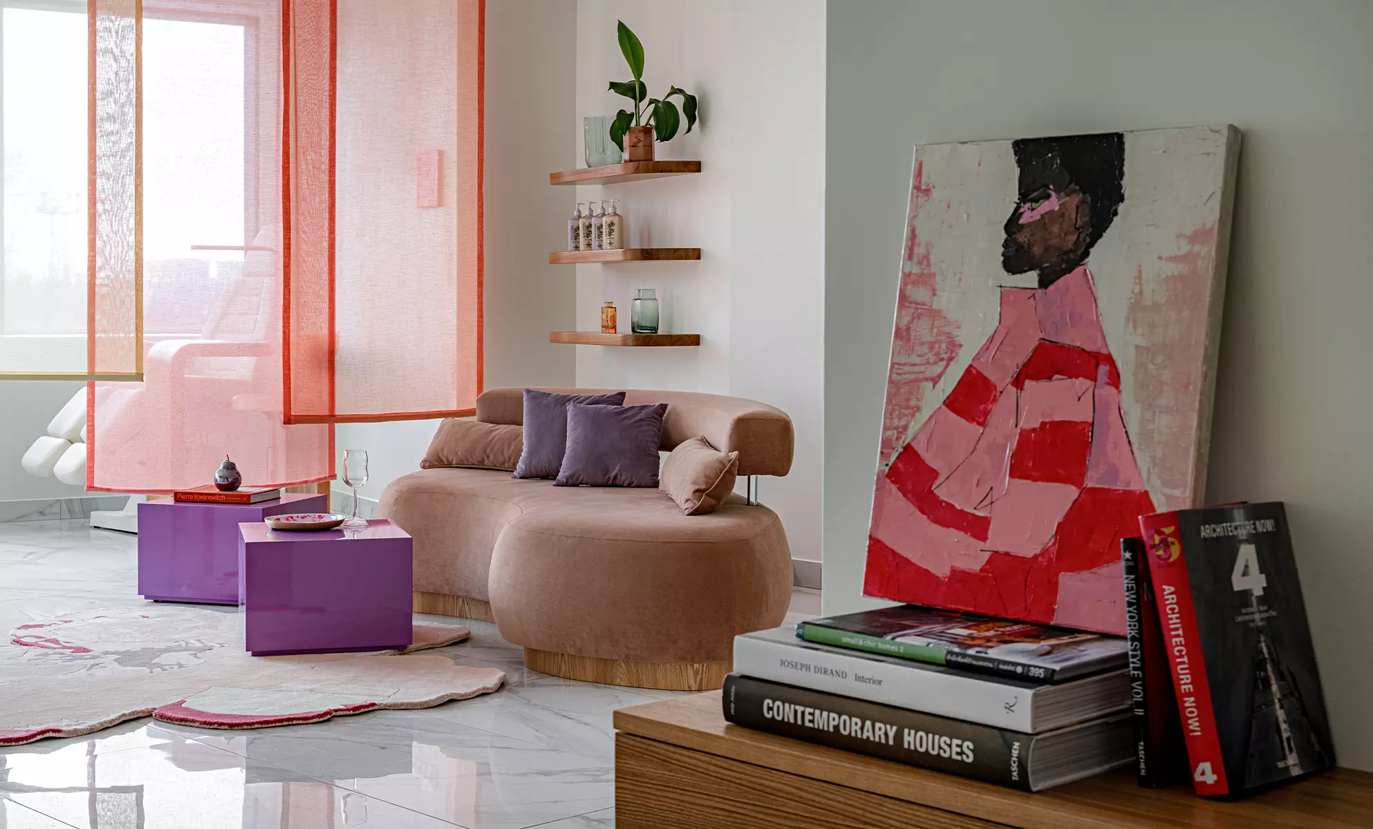 Цветные перегородки и мебель из ясеня в интерьере казанской студии маникюра — проект LR Design Atelier