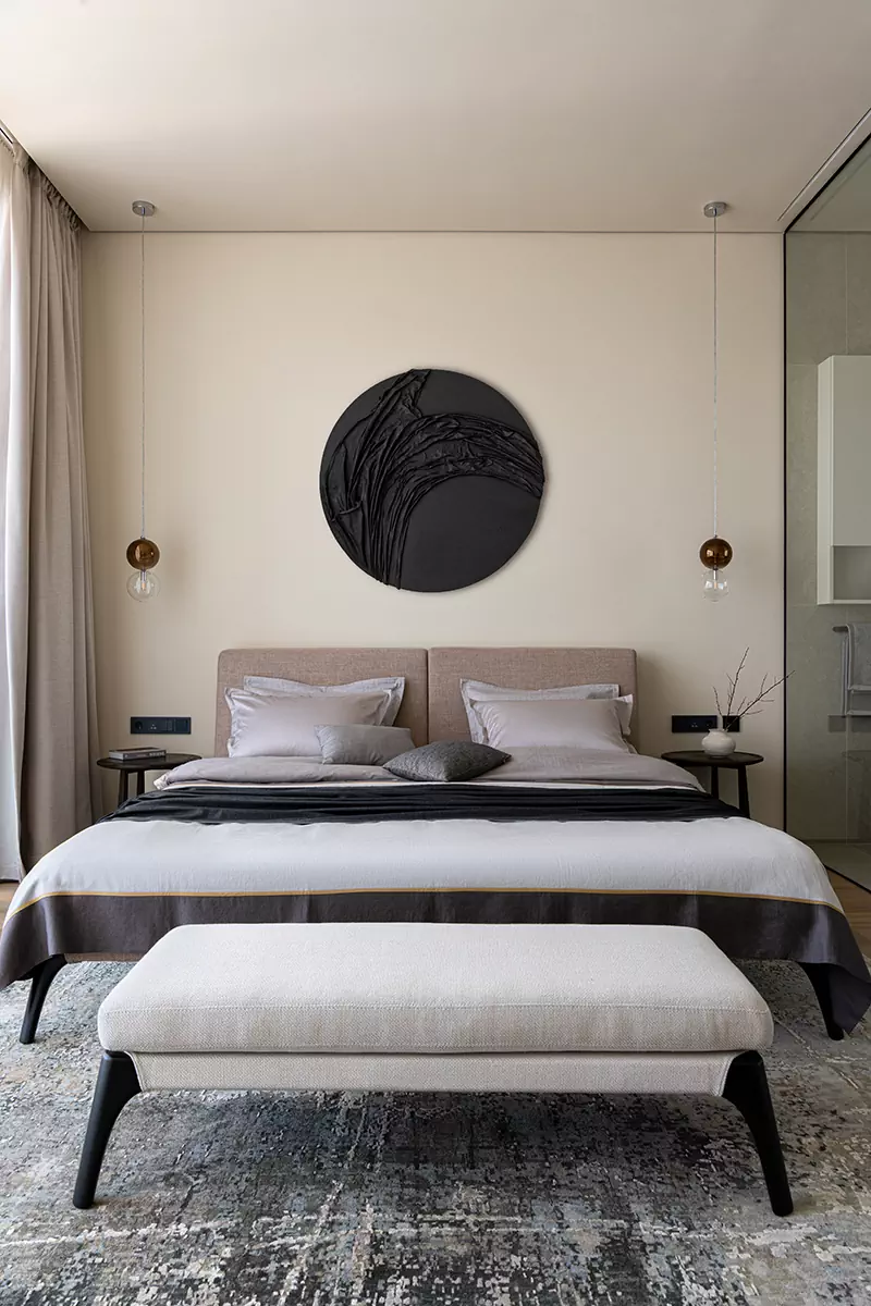 Гипсовые акценты и обилие дерева в интерьере большой квартиры напротив Кремля — проект Елены Потемкиной