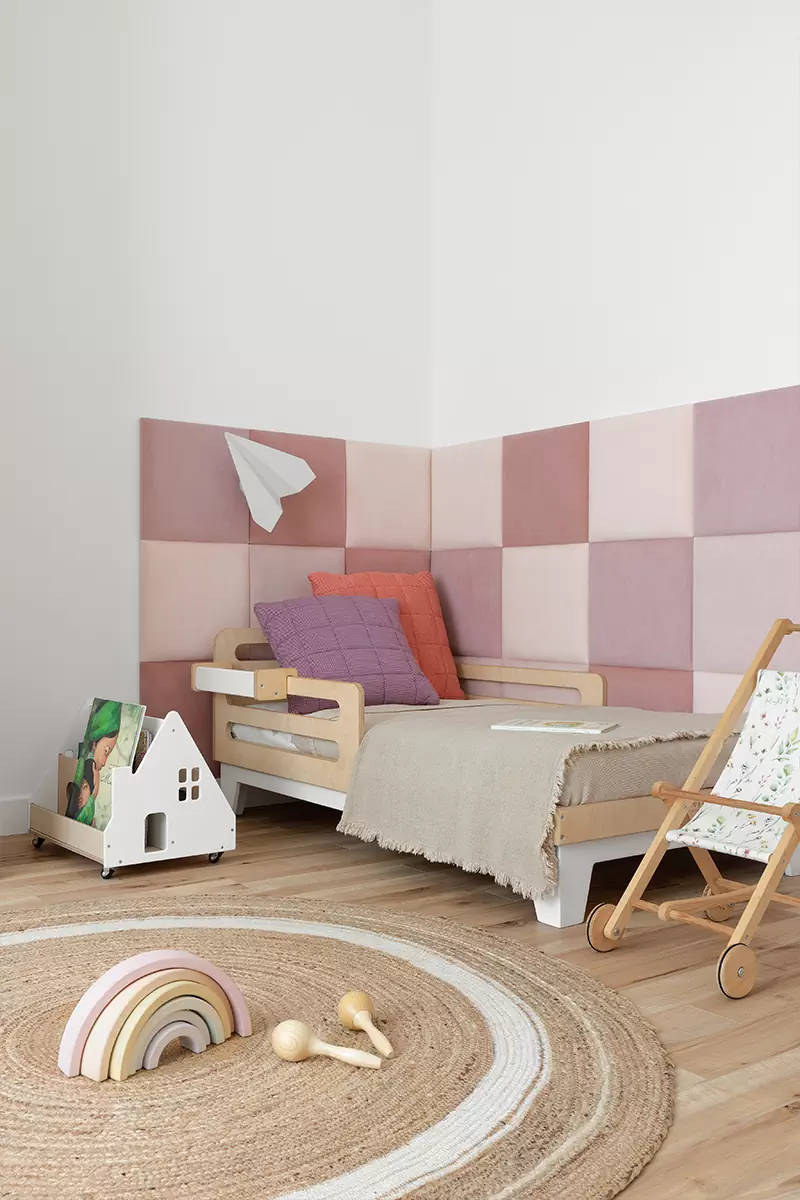 Точечные цветовые акценты в интерьере квартиры для пары с двумя детьми – проект Камилы Иргалиевой