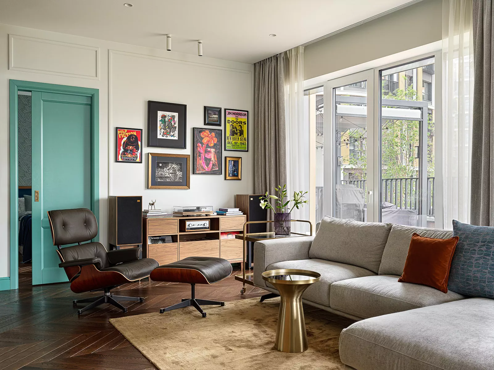 Интерьер екатеринбургской квартиры, вдохновленный стилем mid-century modern — проект студии Mediana Interiors