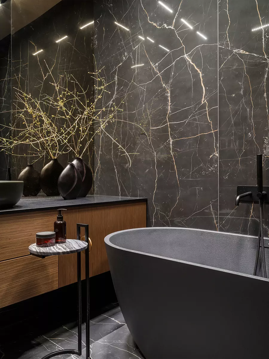 Холодная цветовая палитра и авторская мебель в интерьере с мужским характером — проект Марины Мирасовой