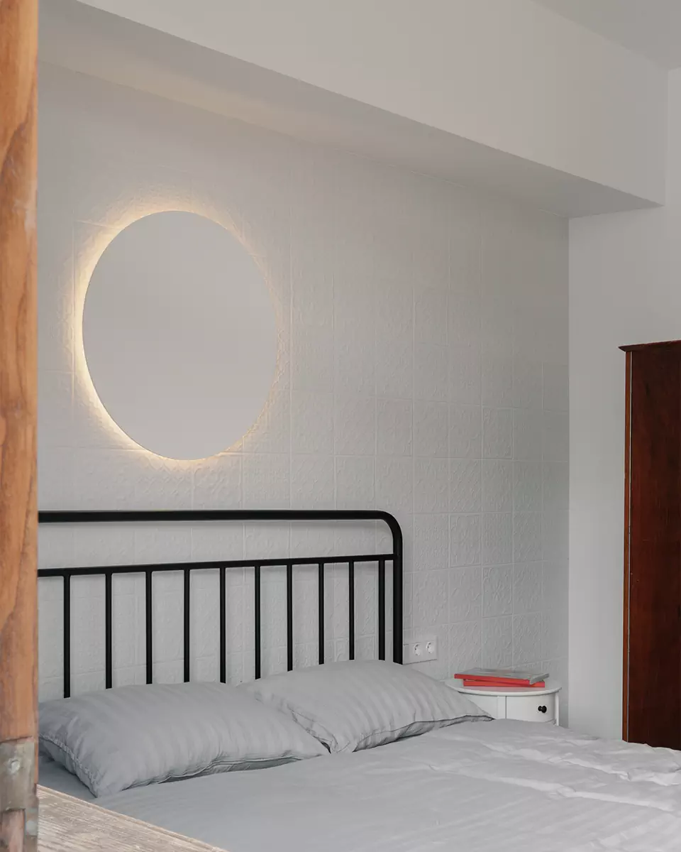 Винтажные детали в интерьере тбилисской квартиры с отдельной мастерской — проект студии 5:00 am